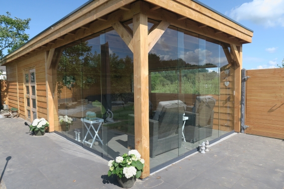 Tuinhuis met terrasoverkapping